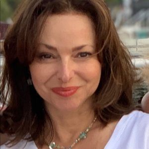 Meet your Posher, Fatima